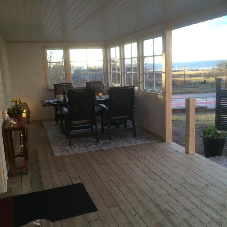 Farbror Alfreds Stuga Sjöutsikt Köpingsvik Exteriör bild